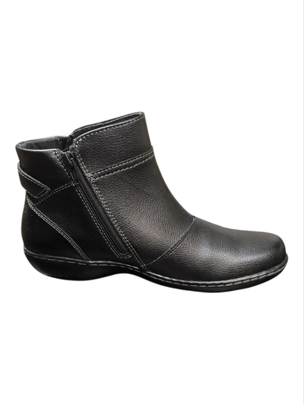 Clarks Collection Ashland Mabel Black Tumbled Leather Ankle Boots